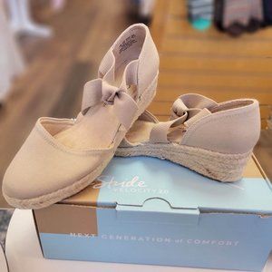 Women's Kascade Espadrille Wedge